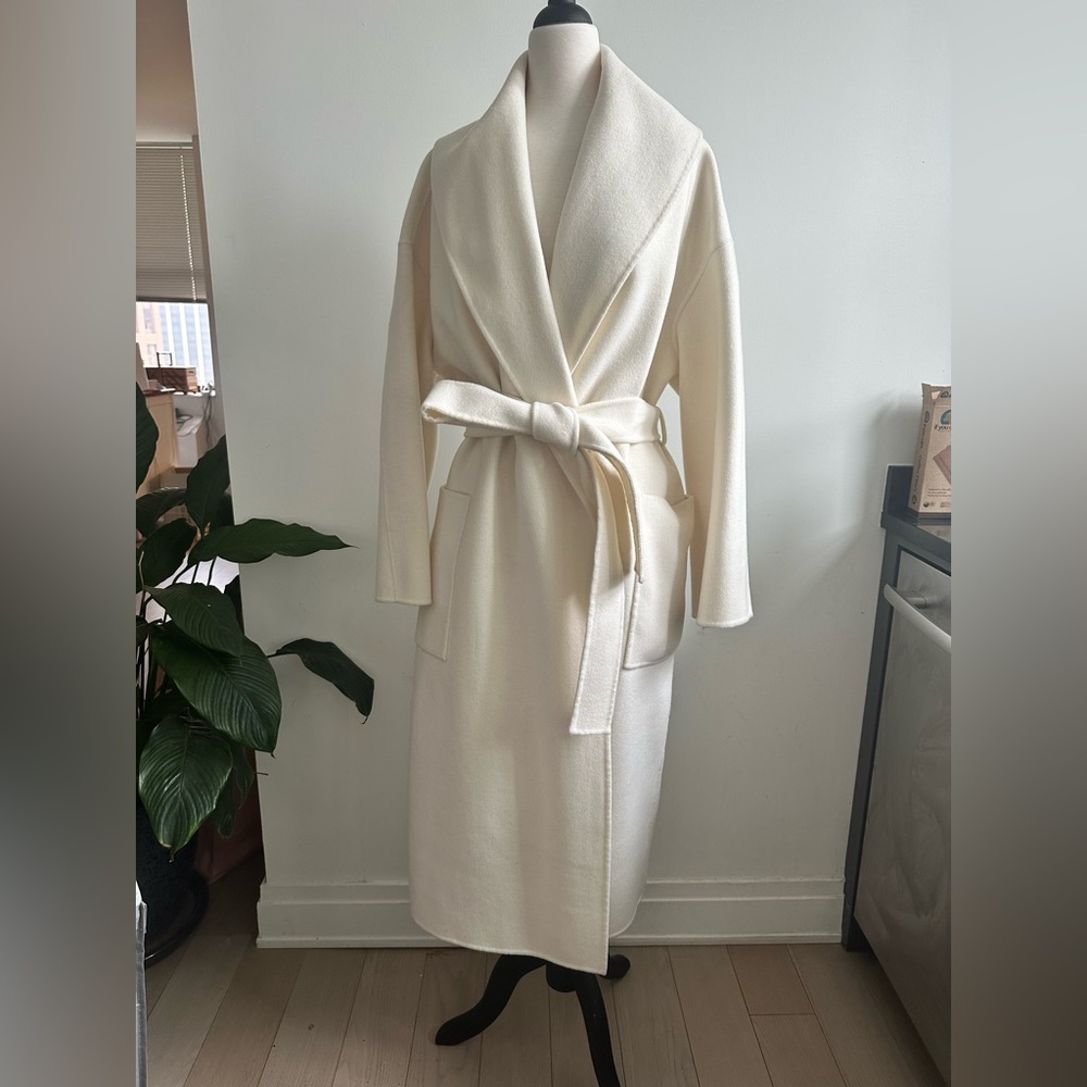 Elie Tahari wool & cashmere coat